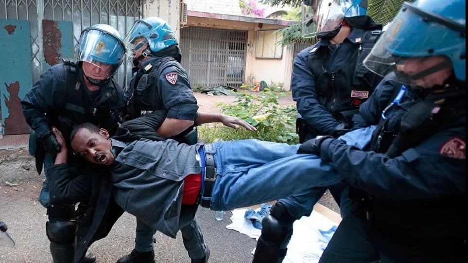 Τέλος η ανοχή στο μεταναστευτικό: Η Πράγα δηλώνει έτοιμη για απωθήσεις μεταναστών από τα σύνορα